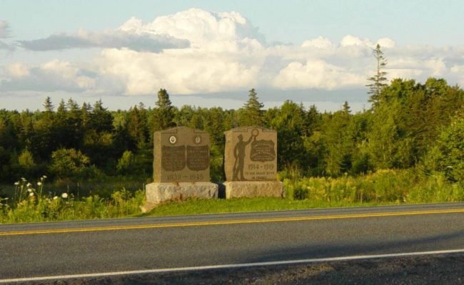 Nine Mile River, Nova Scotia: war memorial monument -5