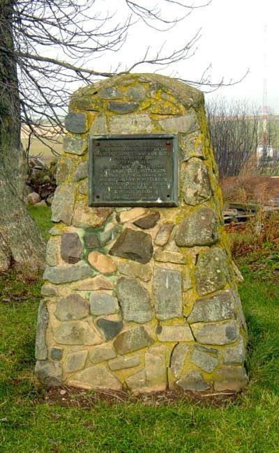 Acacia Villa School cairn, Hortonville