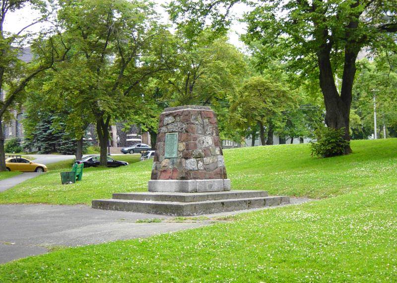 Sir William Alexander monument, Halifax