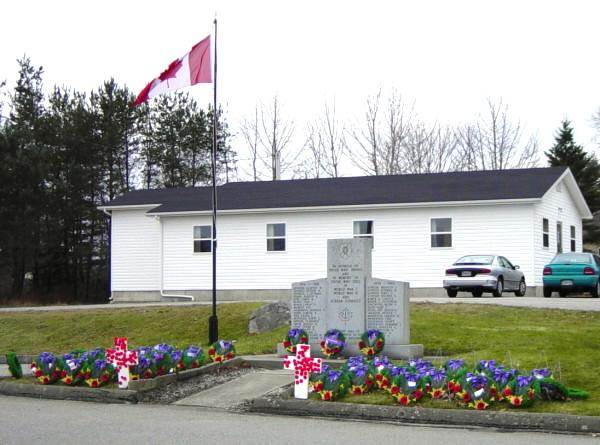 War memorial monument, Barrington -1