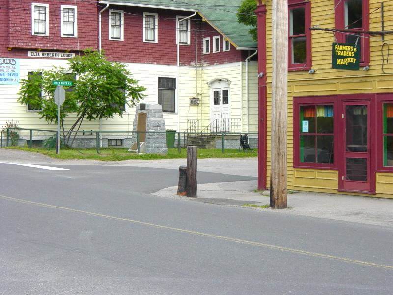 Nova Scotia, Bear River: cast iron cannon