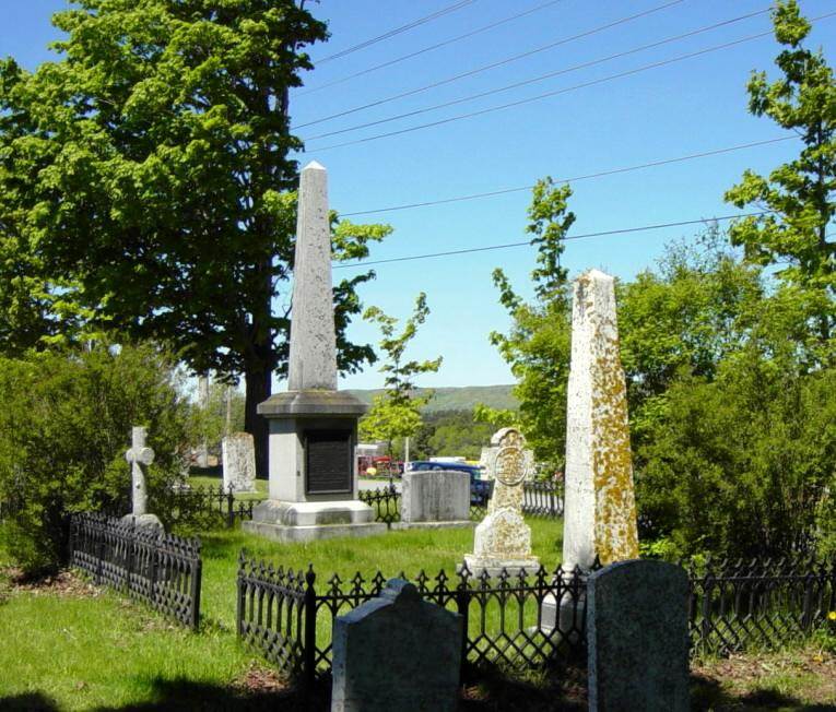 Harold L. Borden memorial stone, Sir Frederick Borden tombstone, Mrs. Bessie Borden tombstone