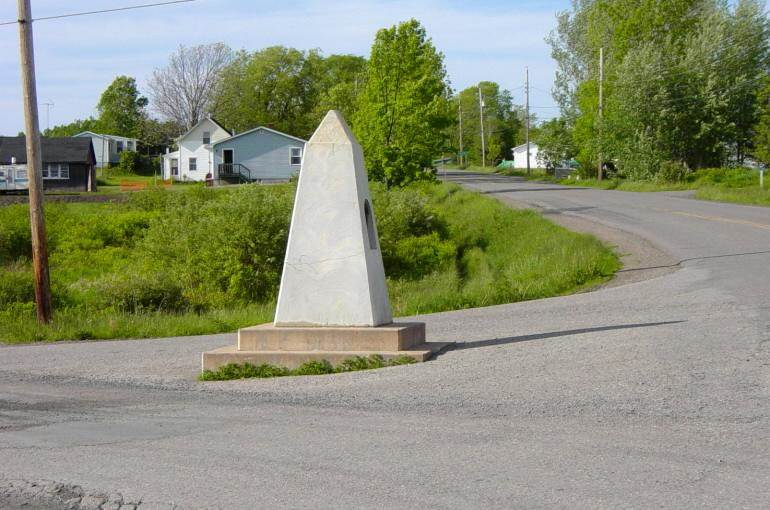 War memorial monument, Bramber: general view looking northeastward