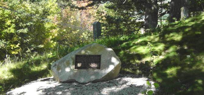 Perez Coldwell memorial, Gaspereau -3