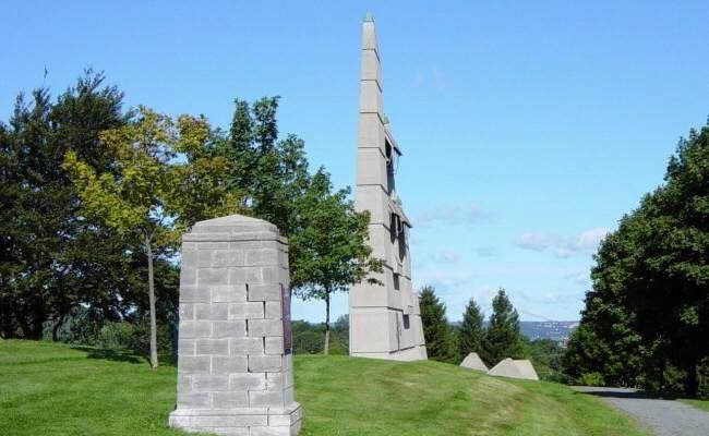 Captain James Cook monument, Halifax -4