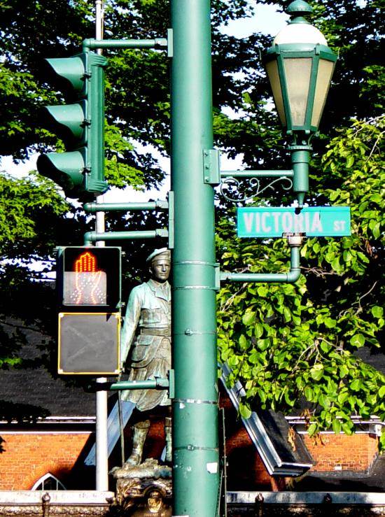 Cumberland County war memorial monument