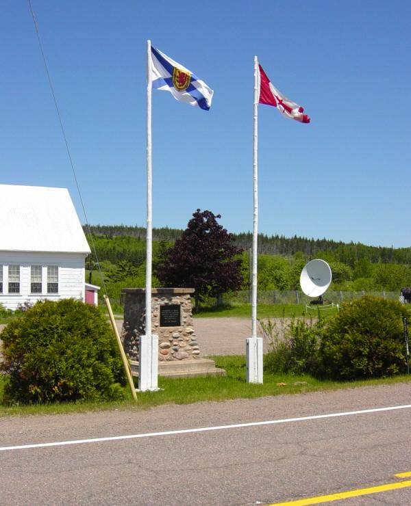 Economy: war memorial monument