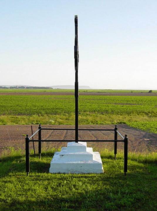 Horton Landing: Iron Cross monument looking northward with Cape Blomindon in the background