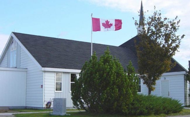 South West Margaree: war memorial -1