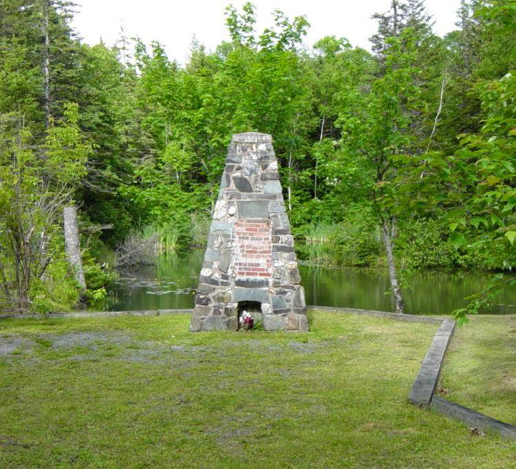 Nova Scotia: Moose River Gold Mine cairn -17