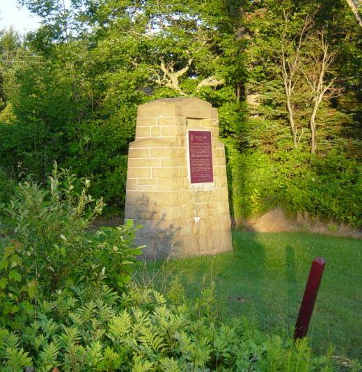 Wallace Bridge: Simon Newcomb monument