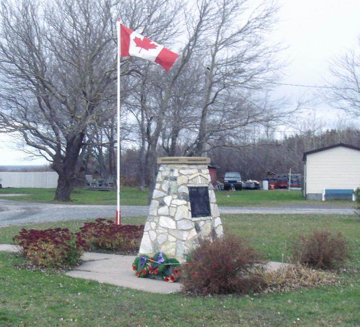 New Victoria, Nova Scotia: war memorial monument -7