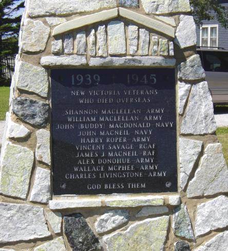 New Victoria, Nova Scotia: war memorial monument