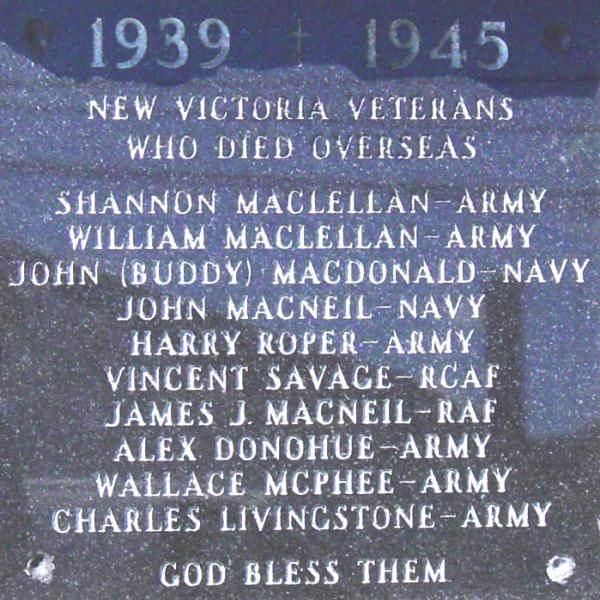 New Victoria, Nova Scotia: war memorial monument