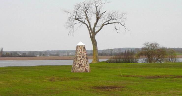 Horton Landing, Nova Scotia: the dead tree marks the location of the old wharf