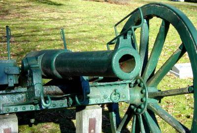 War memorial monument, Shelburne: west cannon