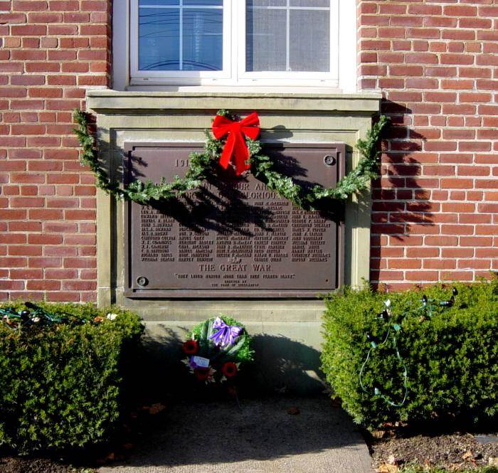 Nova Scotia, Stellarton: World War One memorial plaque -2