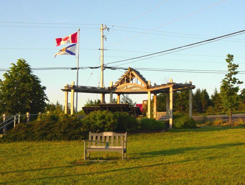 Nova Scotia, Avonport: Veterans Memorial View Park military memorial