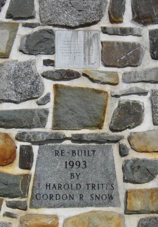Windsor Junction, Nova Scotia: war memorial monument -5
