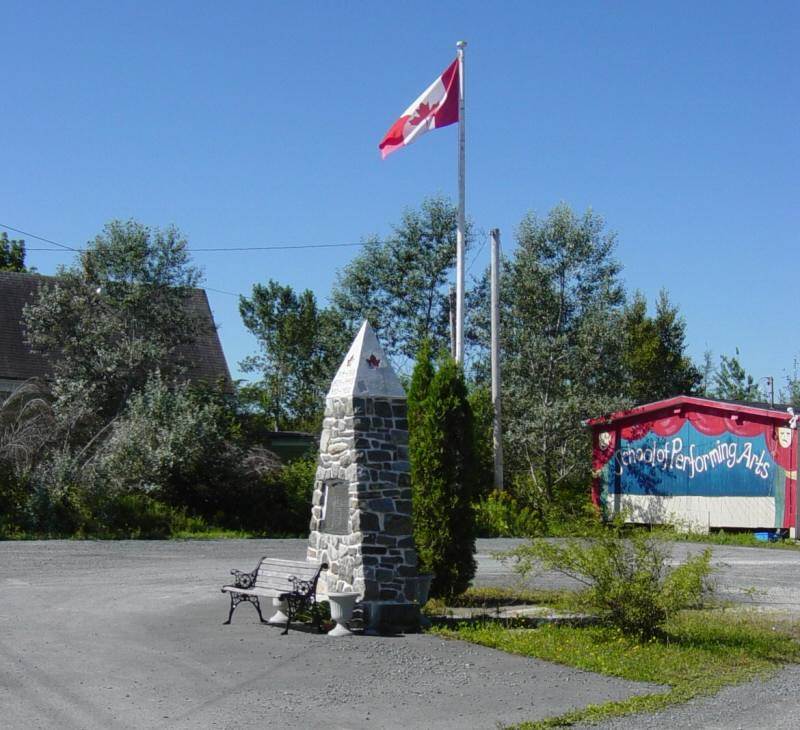 Windsor Junction, Nova Scotia: war memorial monument